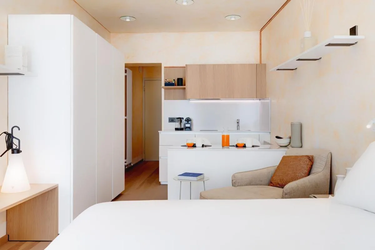 Image 6 of 1881 LUXURY SUITES