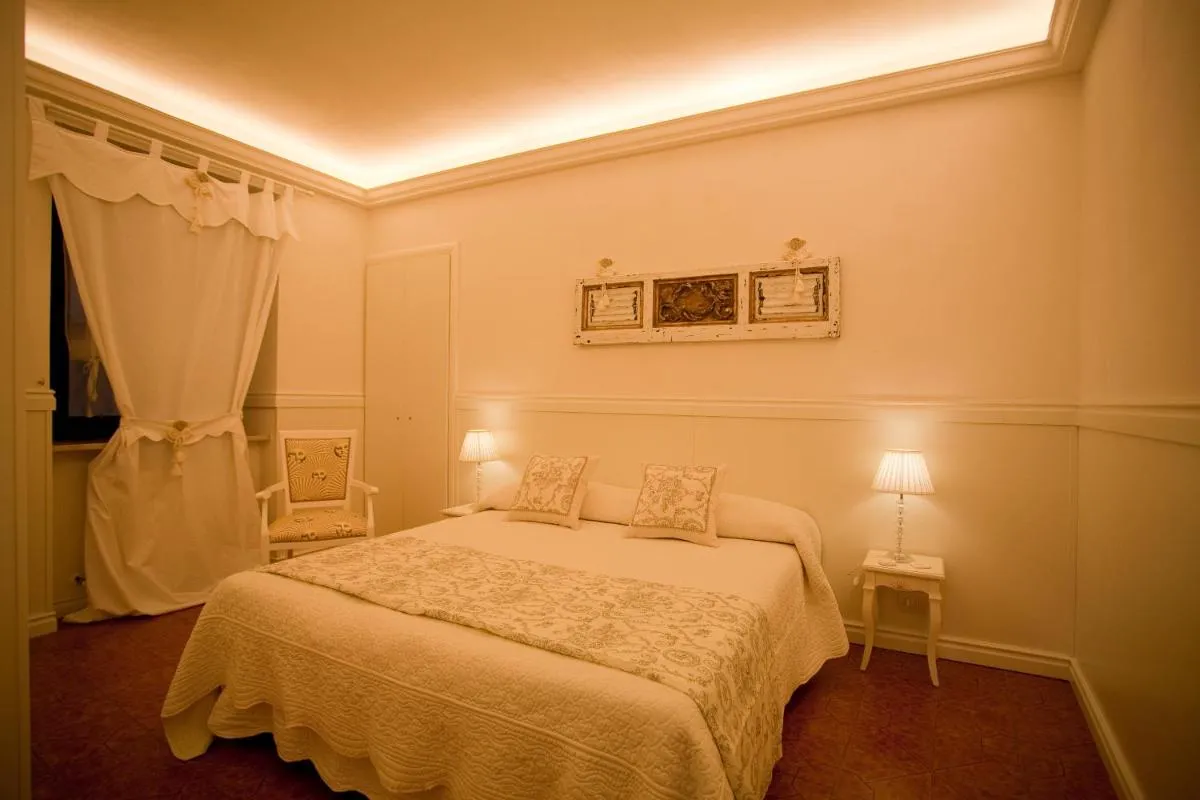 Image 1 of Antica Riva