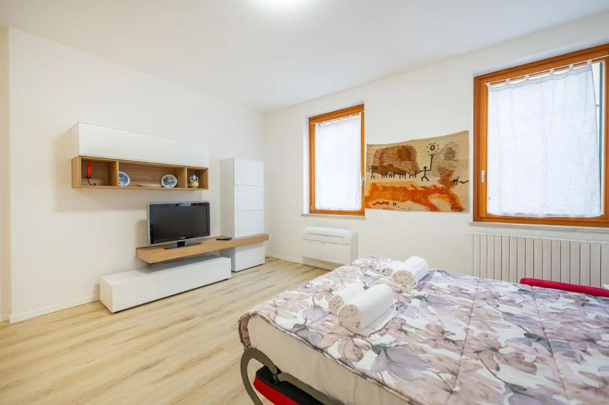 Image 4 of Arena Flat: Verona Centre