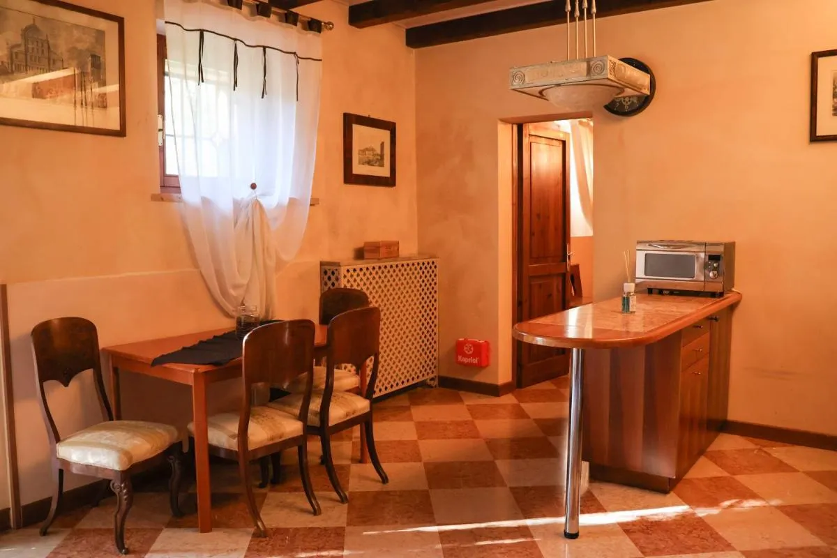 Image 2 of Aurelia Maison