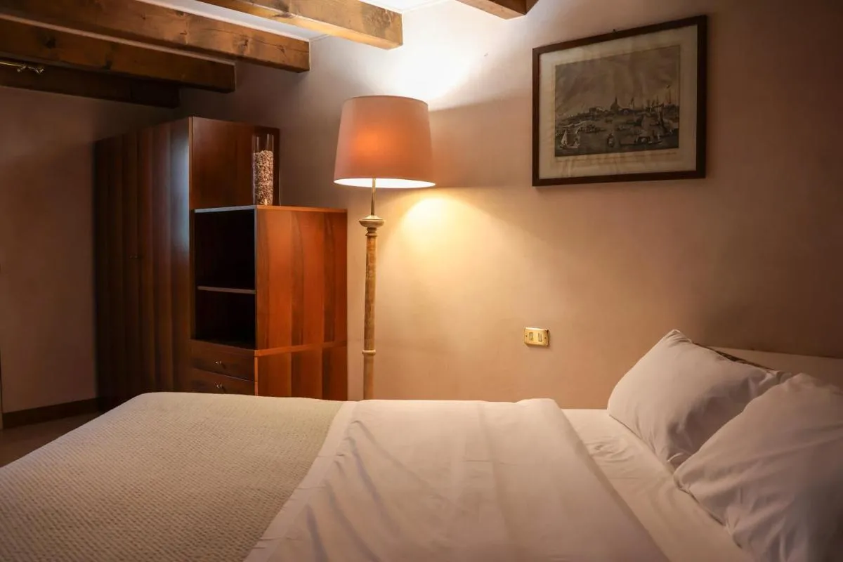 Image 6 of Aurelia Maison