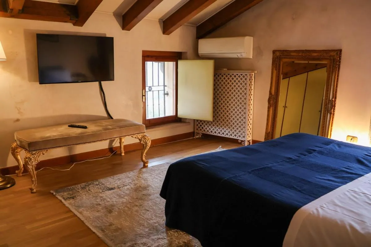 Image 1 of Aurelia Maison