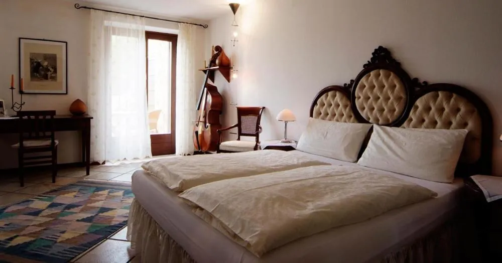 Image 6 of B&B Romy Rocker