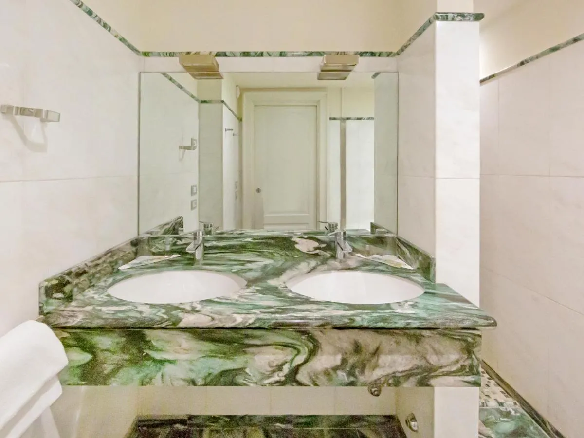 Image 4 of City Centre Rooms and Apartments