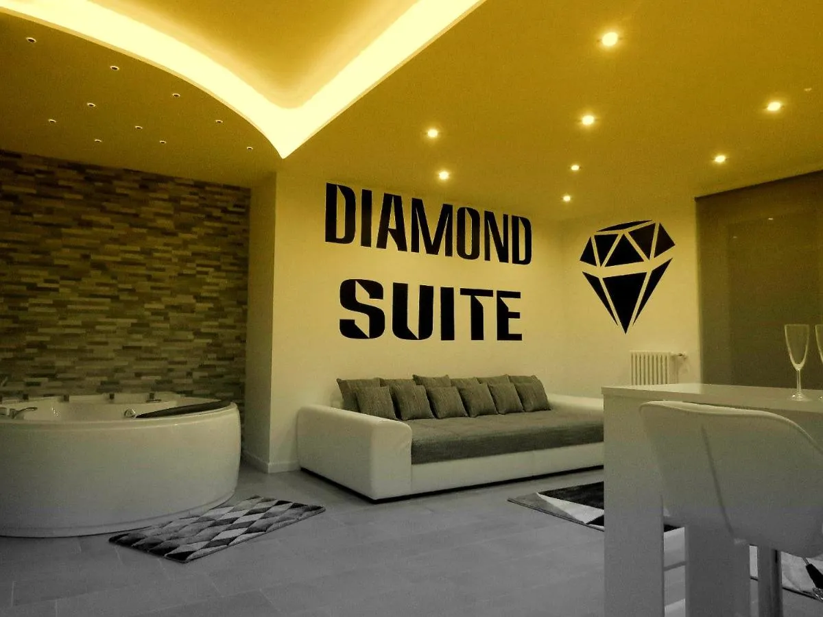 Image 2 of Diamond Suite Verona