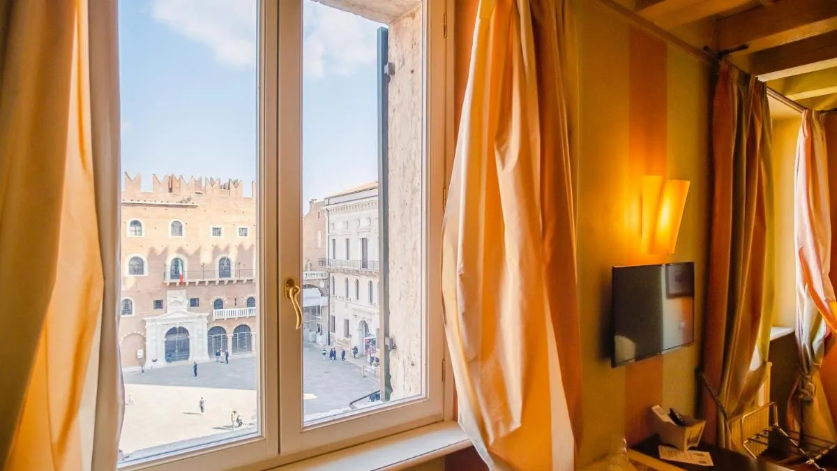 Image 1 of Domus Nova Palace – Italian Homing