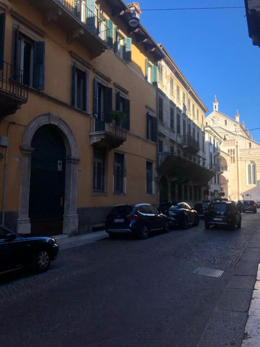 Image 4 of Duomo apartment
