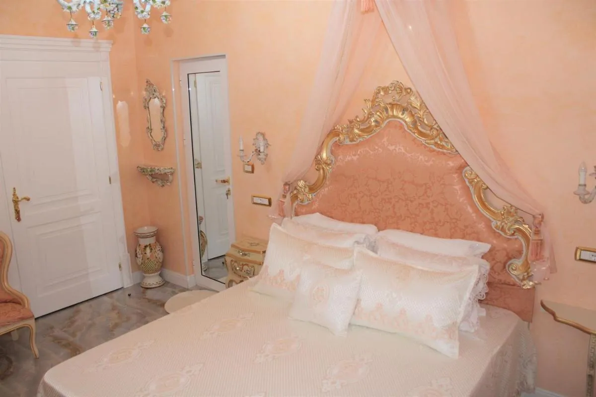 Image 5 of FD Luxury rooms