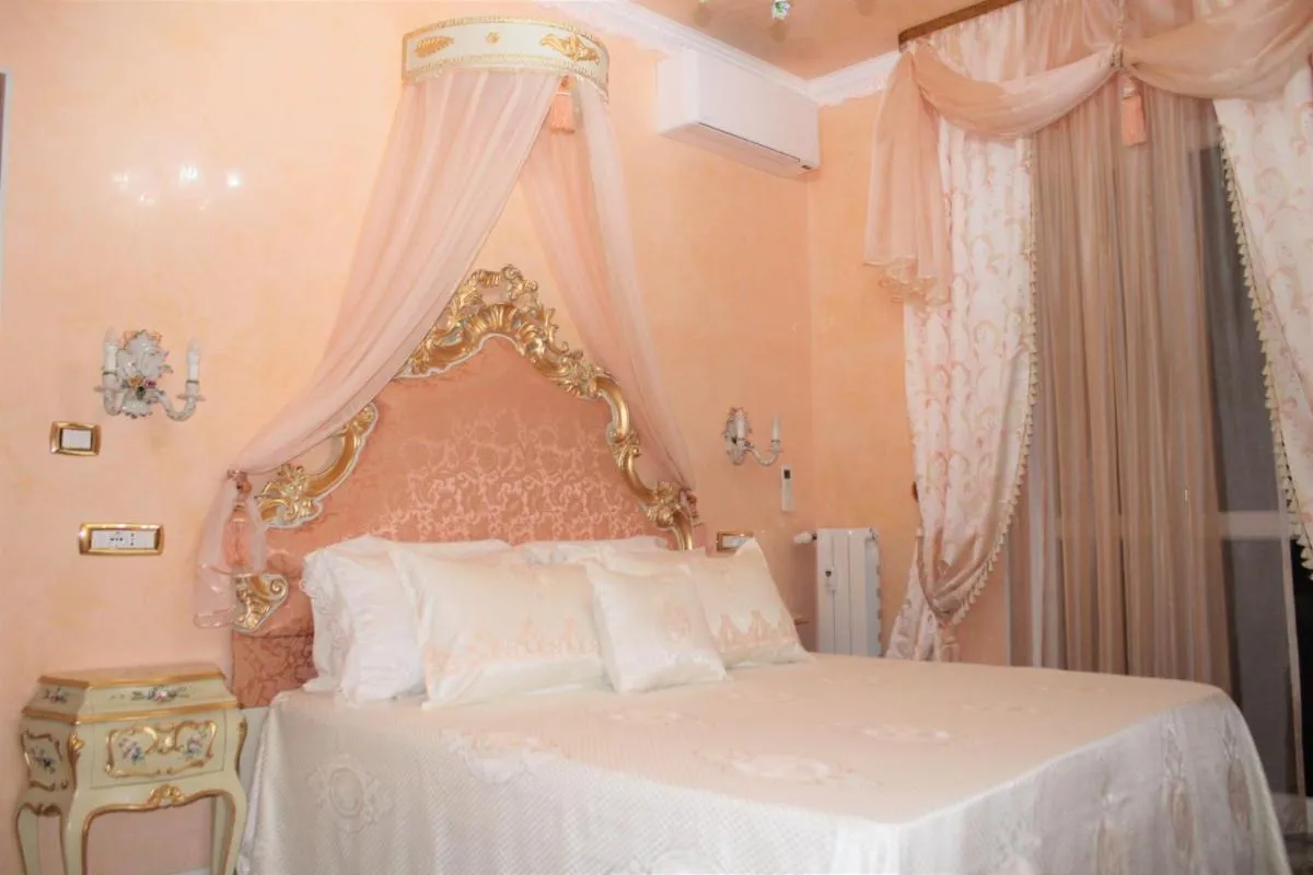 Image 4 of FD Luxury rooms