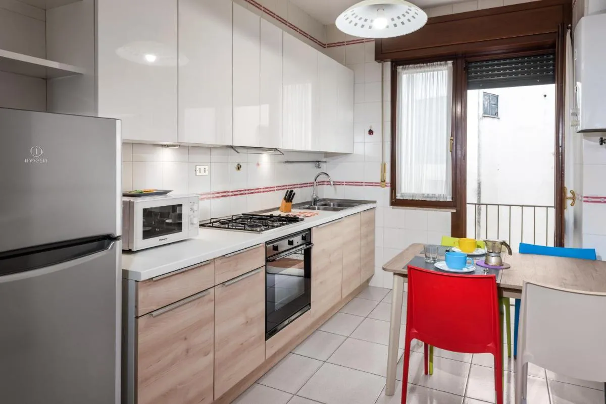 Image 2 of Flats4Rent Lucia