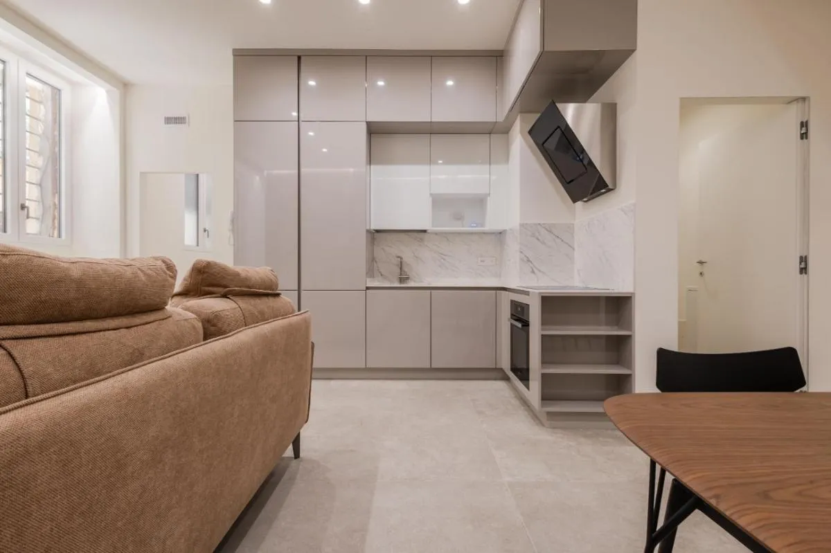 Image 2 of Gallienus Superior Apartment