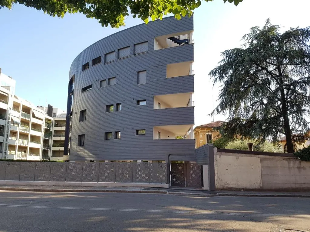 Image of Green House 71