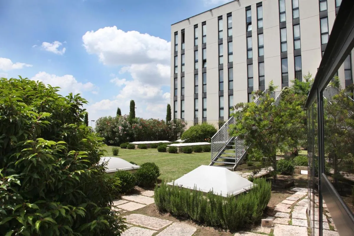 Image 2 of Hotel Maxim