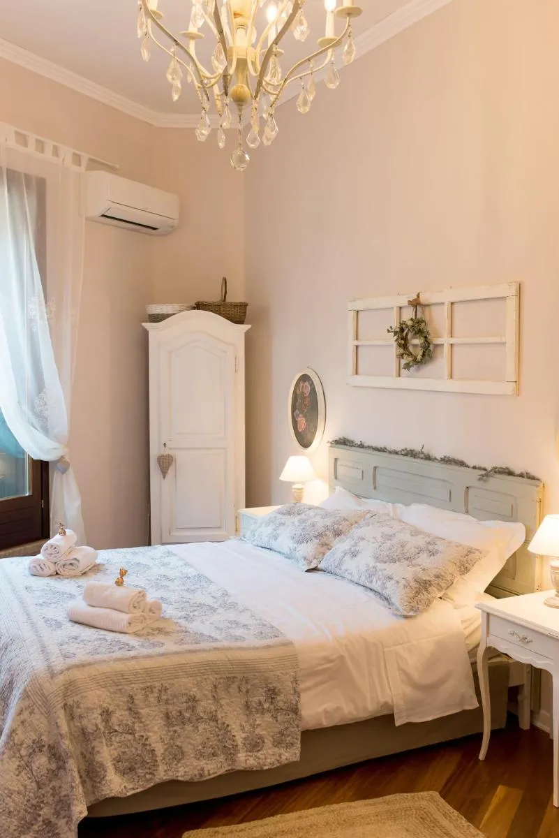Image 6 of La Mansarda Segreta Mood Apartment