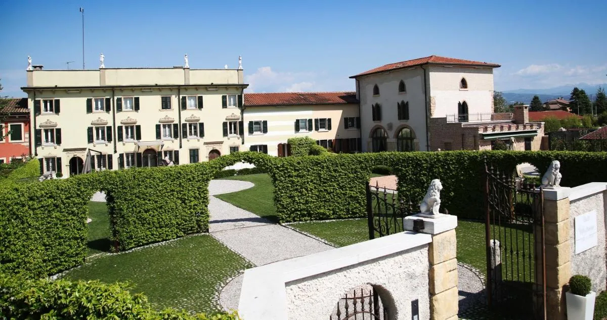 Image 2 of Madonna Villa Baietta