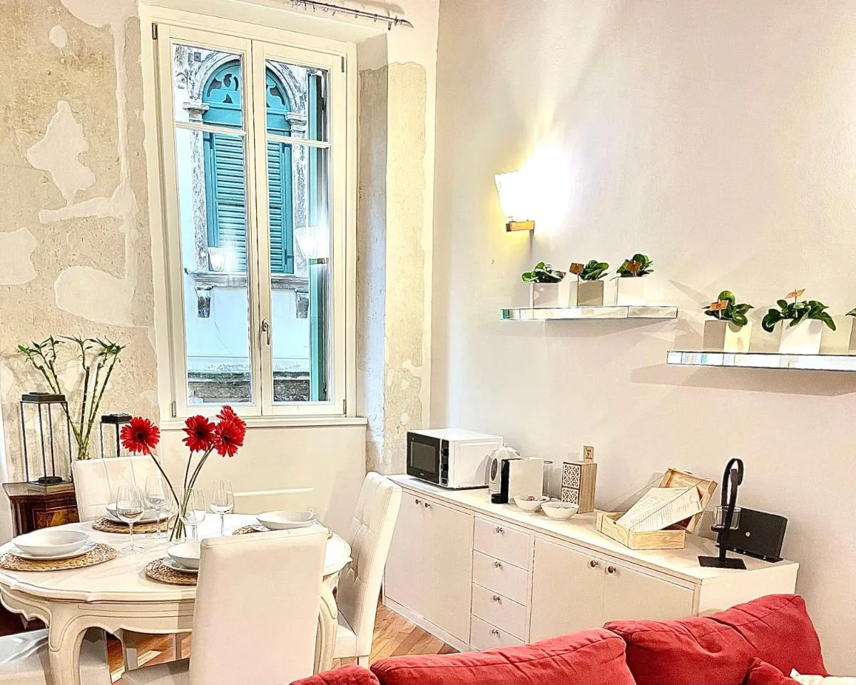 Image 2 of Magnolia Home – Piazza delle Erbe