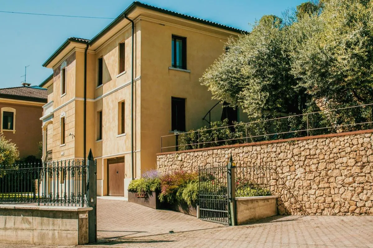 Image 5 of Naboo Verona Luxury Suites