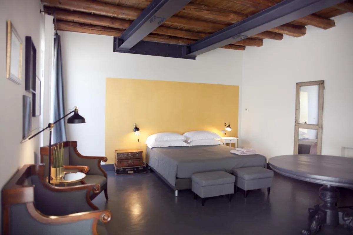 Image 1 of Pepita Lodge