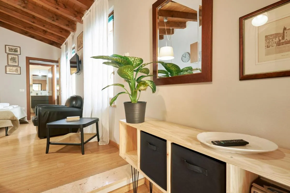 Image 2 of Professor’s nest – Verona Apartments