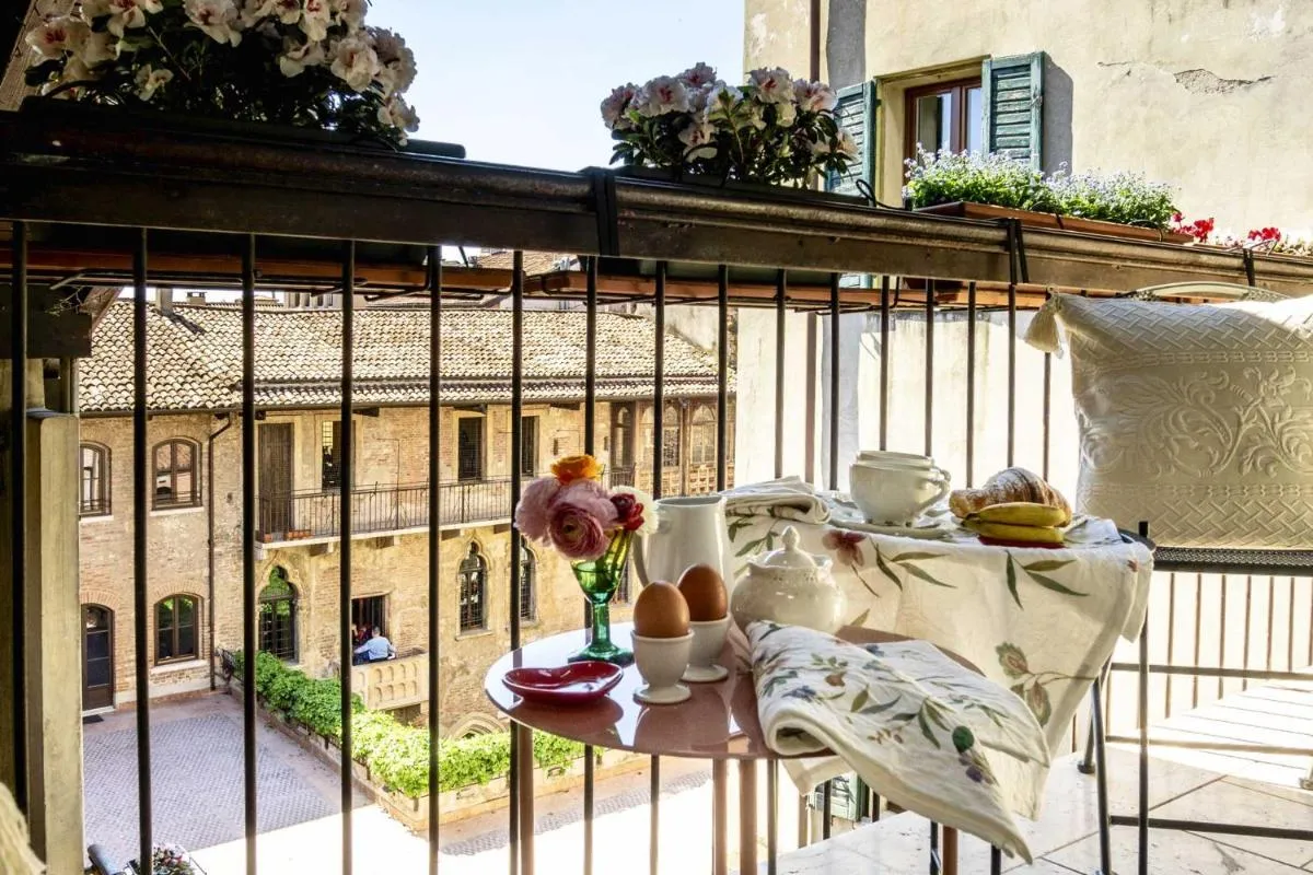 Image 3 of Residenza…Cara Giulietta…