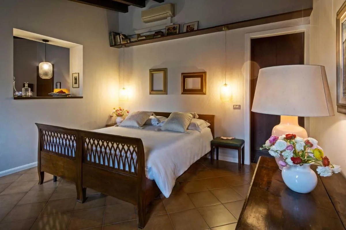 Image 6 of Residenza…Cara Giulietta…