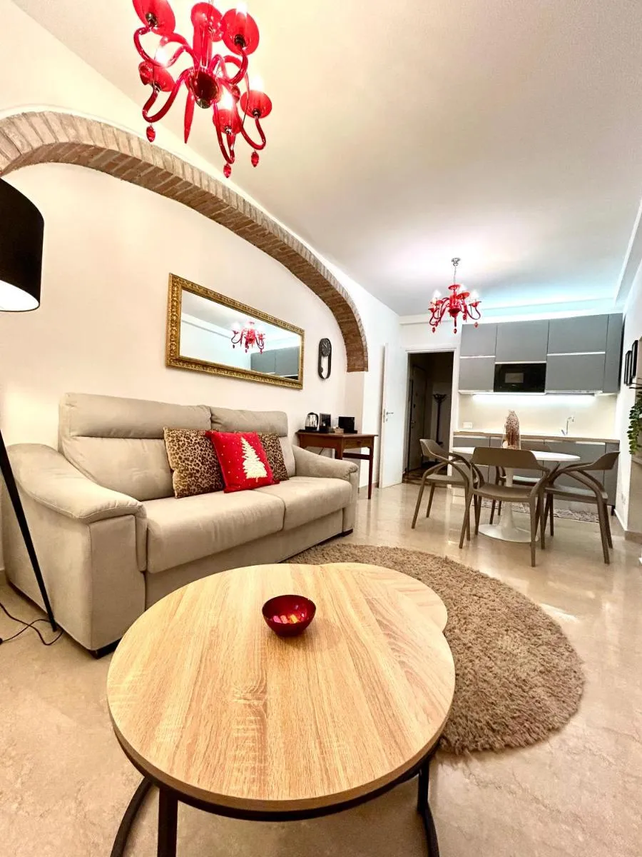 Image 1 of Rosso Verona Apartment
