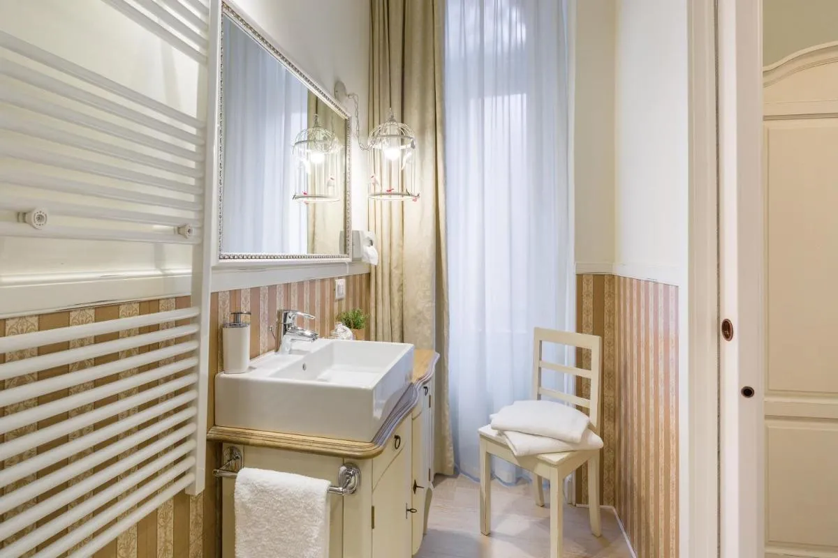 Image 2 of Vecchia Verona Rooms & Apartments