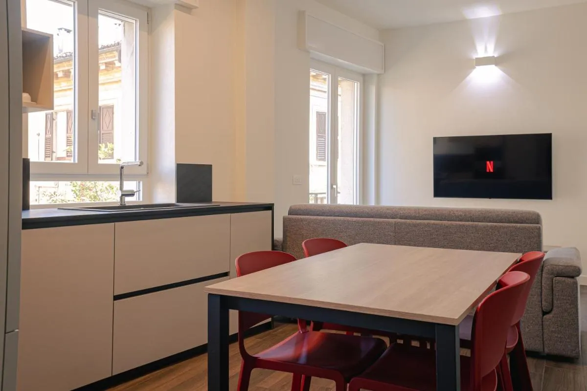 Image 4 of Verona Centre Suite – Royal Welcome