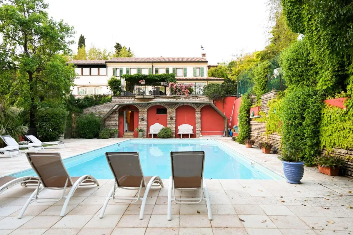 Image 3 of Villa Isidoro ampio parco piscina privata