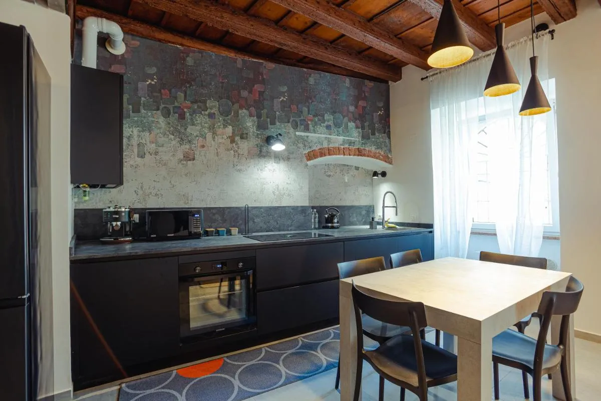 Image 2 of 15th Century Loft – Verona City Centre