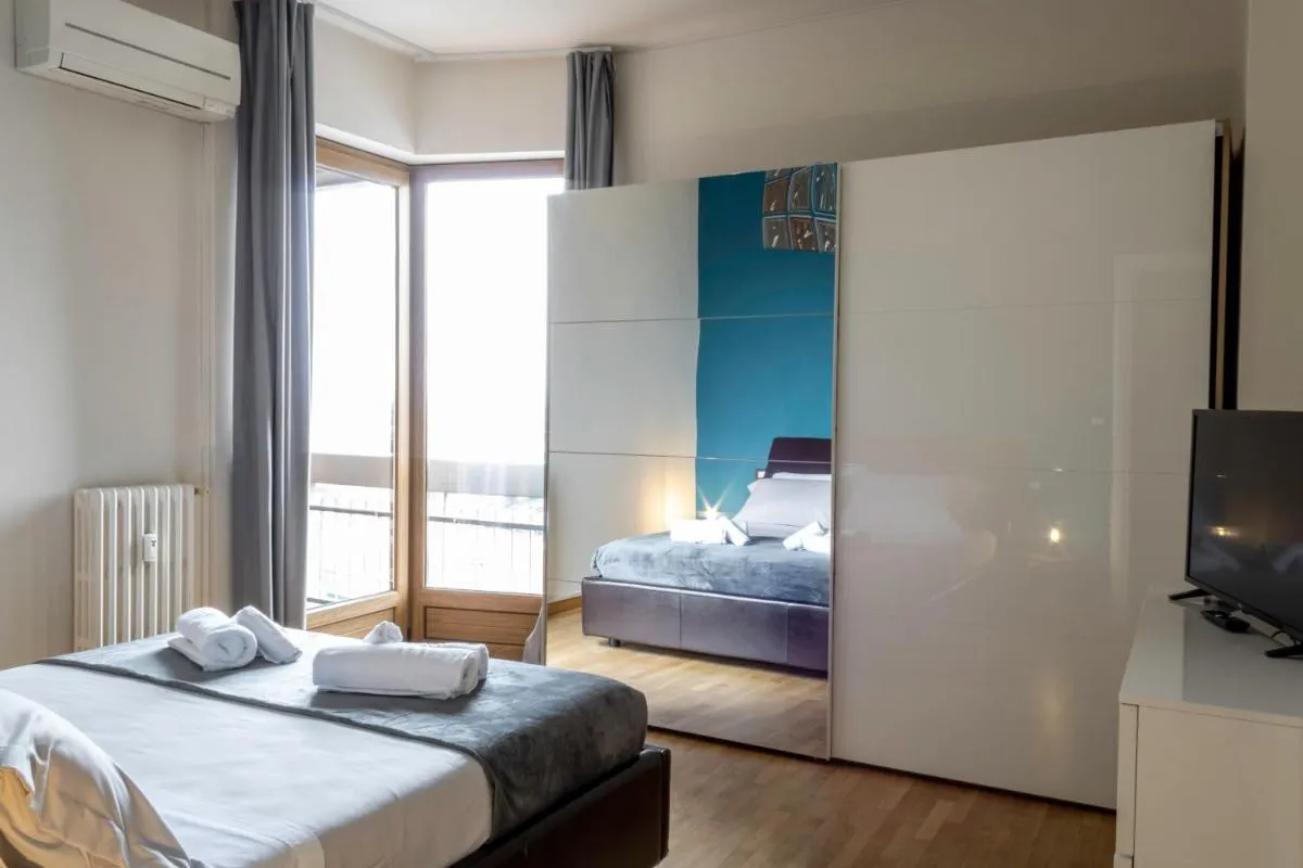 Image 6 of – ARENA – Panoramic VIEW – Central Apartment