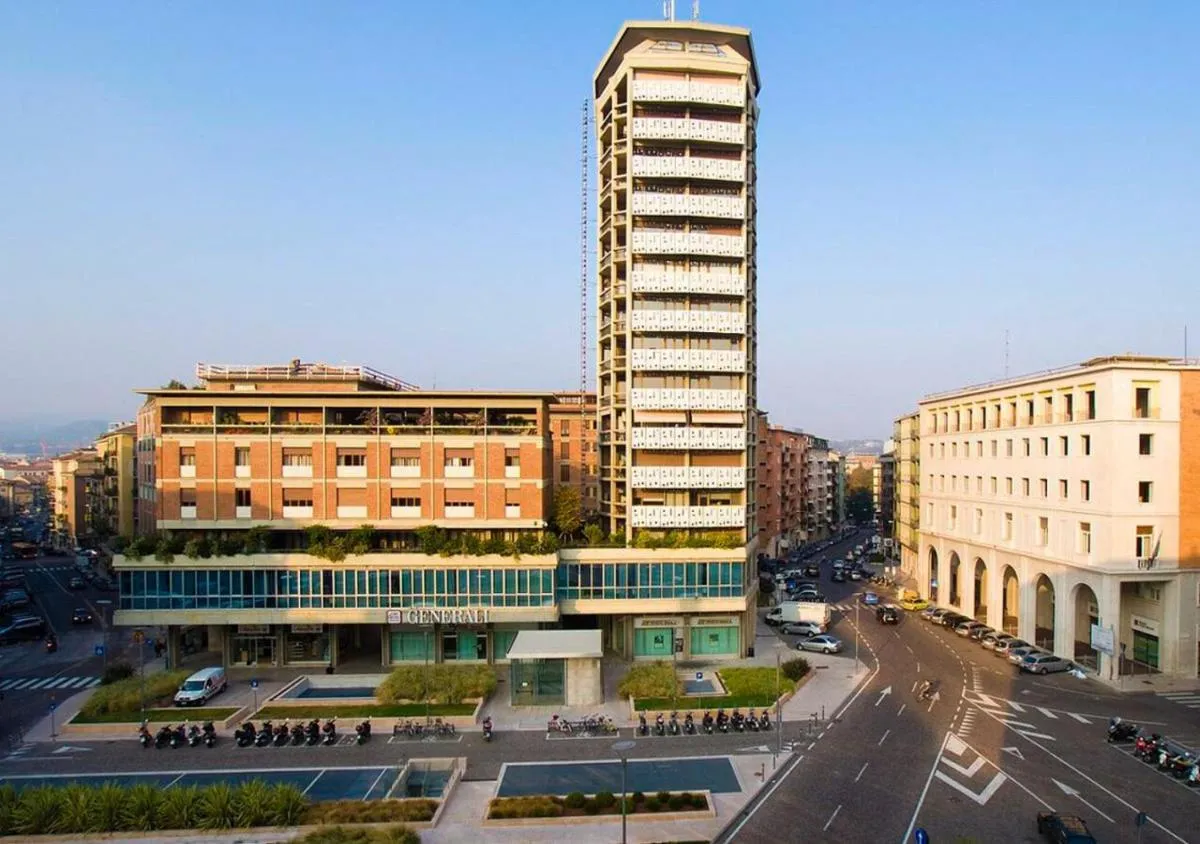 Image 5 of – ARENA – Panoramic VIEW – Central Apartment