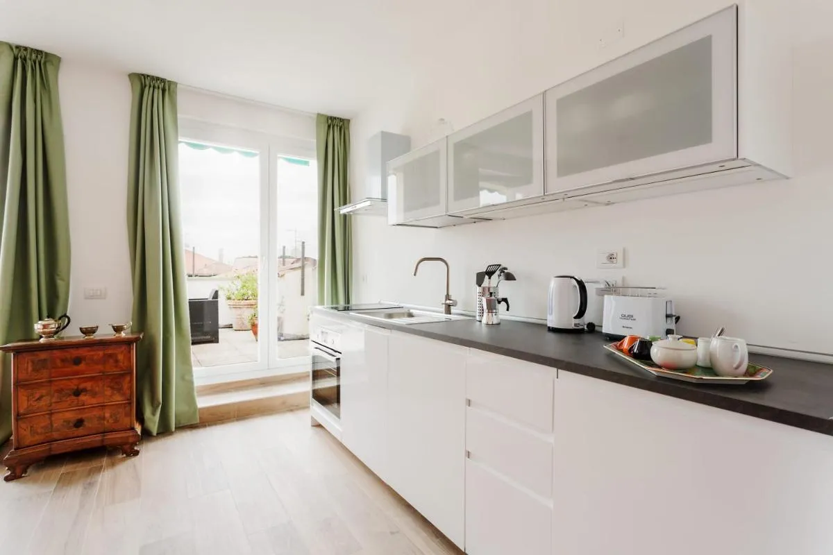 Image 3 of Amazing flat with big terrace and private car park