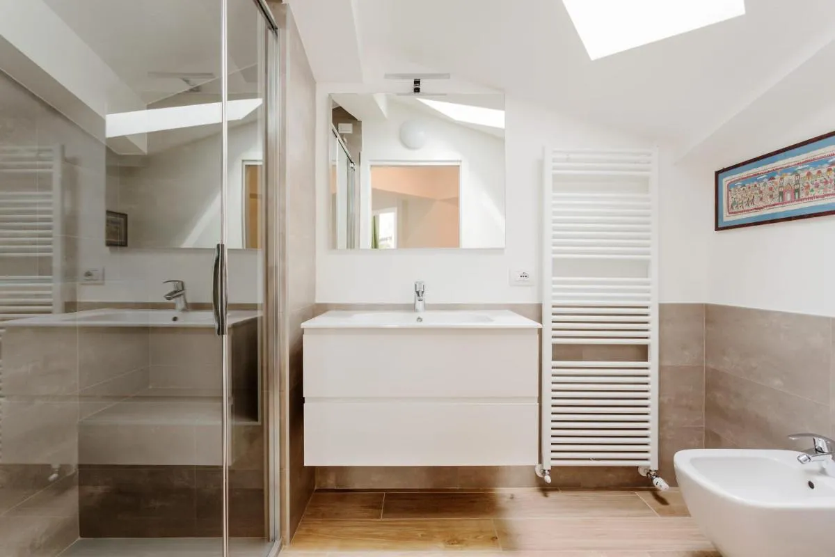 Image 2 of Amazing flat with big terrace and private car park