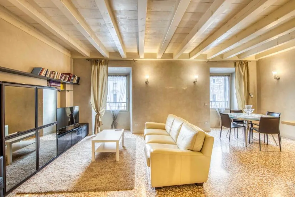 Image of ApartmentsArena – Suite Mercatorum – Piazza Erbe