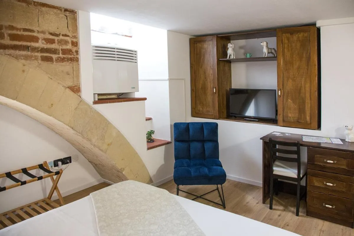 Image 3 of Aurelia Luxury – Piazza delle Erbe