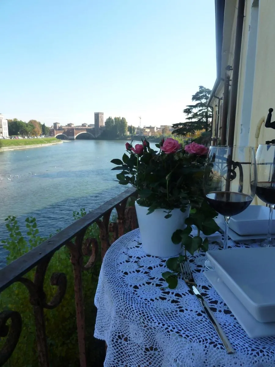 Image 3 of Casa Archi – Balcone sul Fiume