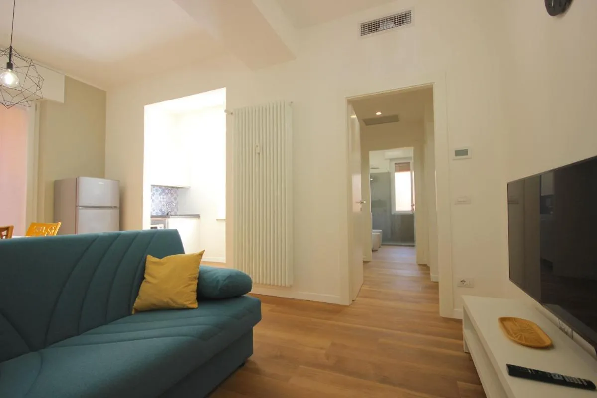 Image 4 of Case VR Holiday Aurora in Verona