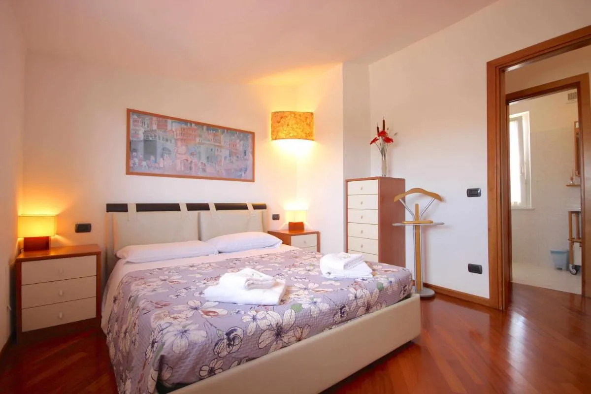 Image 6 of Case VR Holiday Tappa Sopra