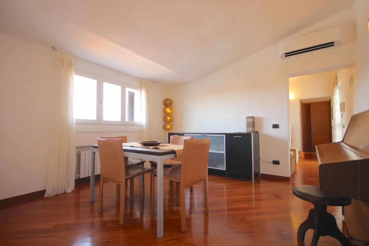 Image 3 of Case VR Holiday Tappa Sopra