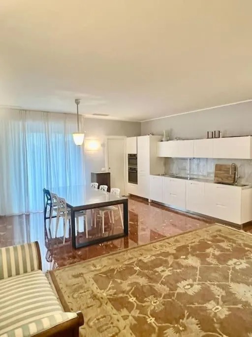 Image 3 of Centro storico grande casa moderna