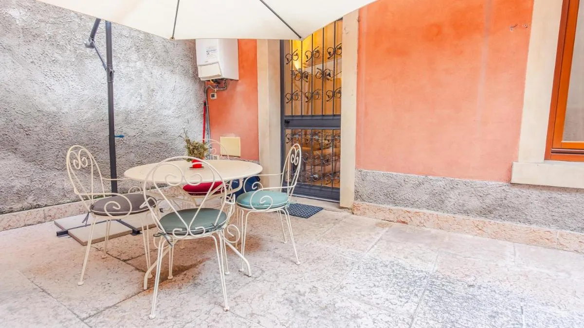 Image 3 of Domus Le Mura – Italian Homing
