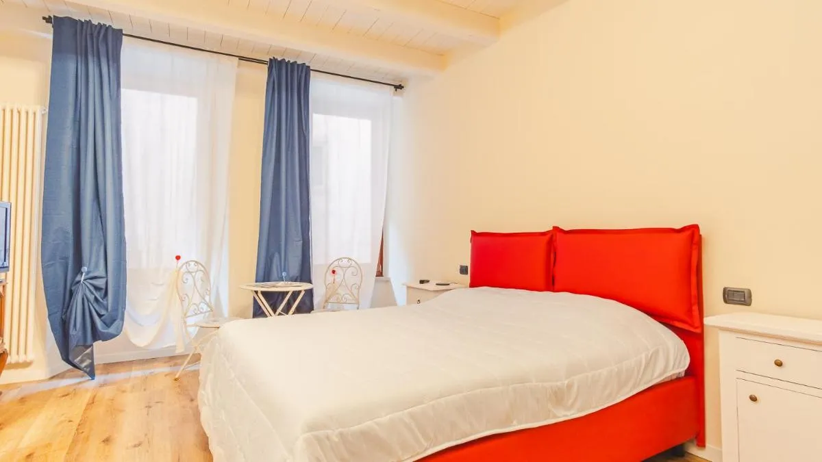 Image 1 of Domus Le Mura – Italian Homing