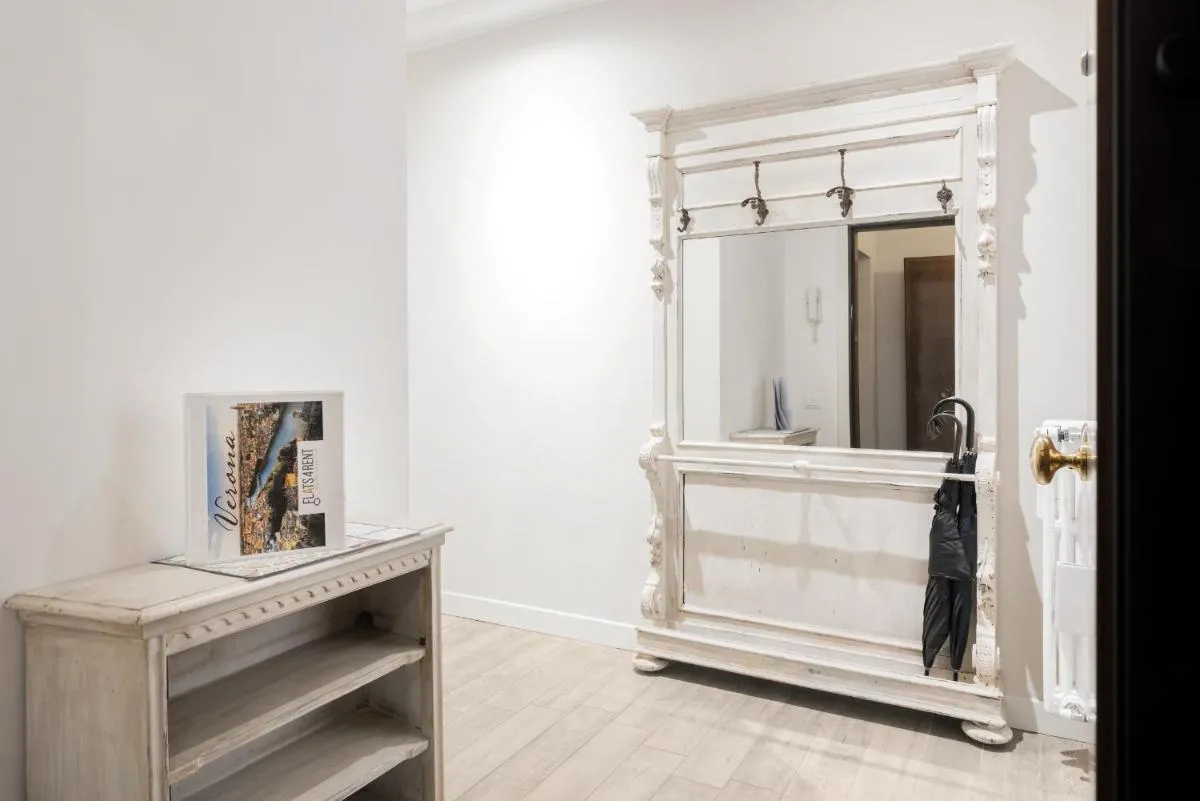 Image 2 of Flats4Rent La dimora d’Orlando