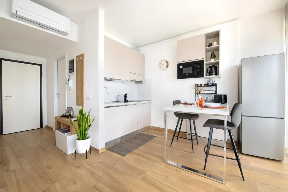 Image 1 of -Free Parking-City-Center-Strategic Apartment