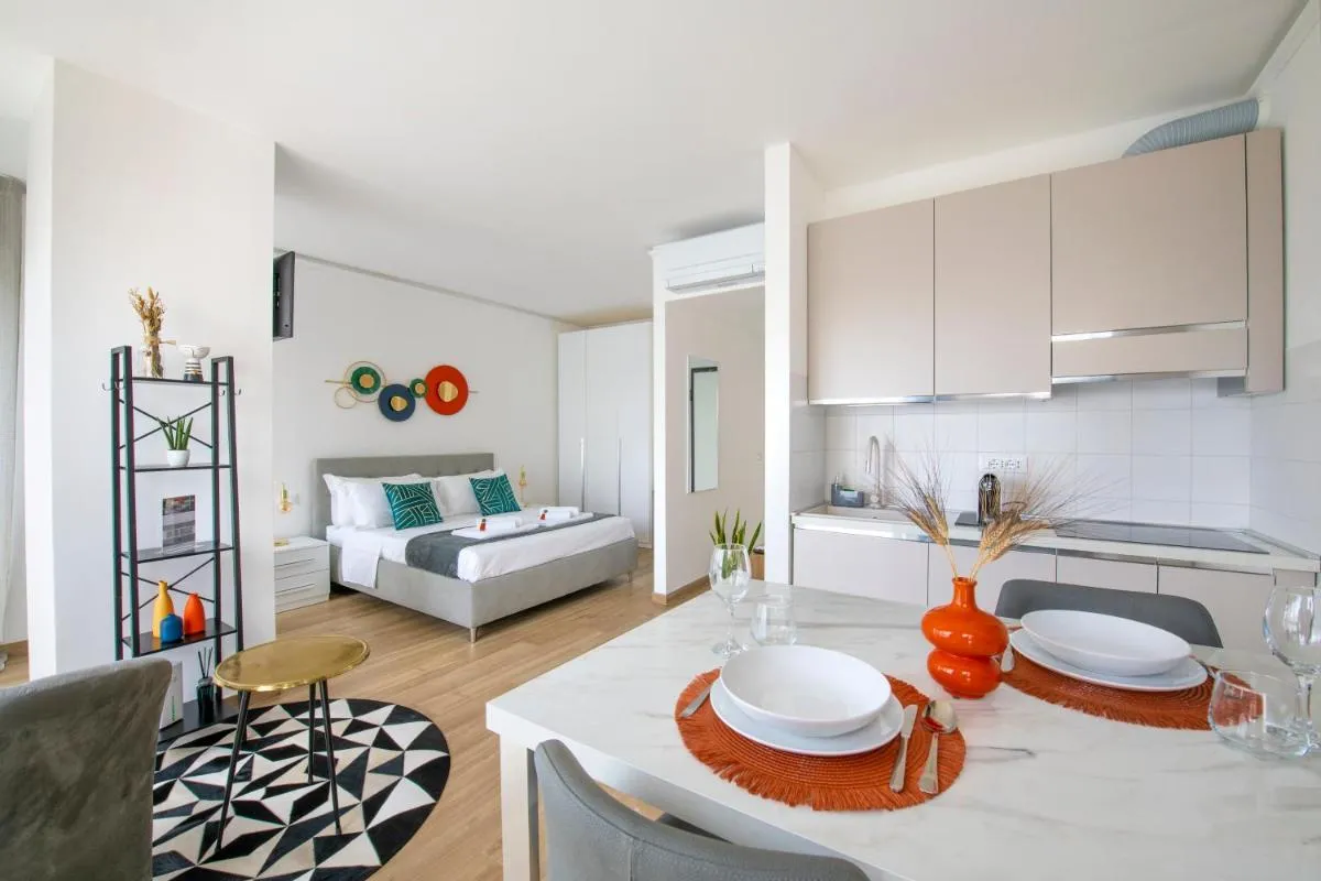 Image 3 of -Free Parking-City-Center-Strategic Apartment