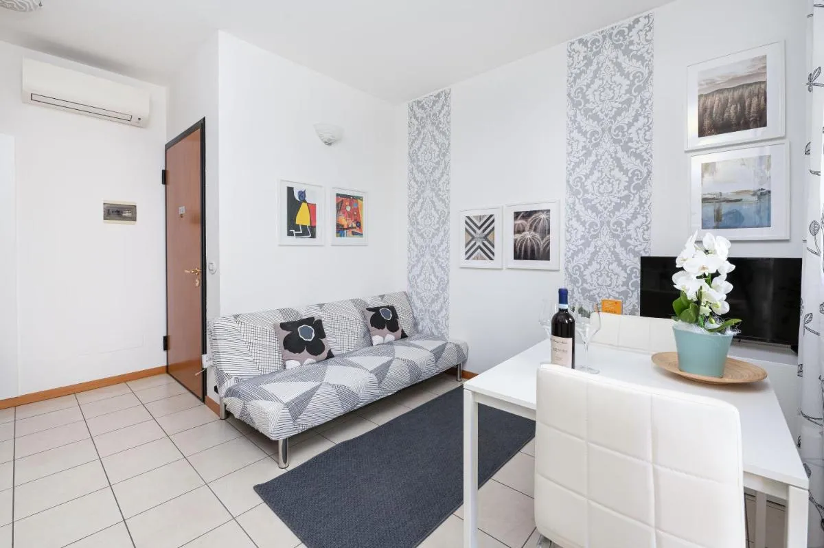 Image 1 of Giulietta Suite Tower