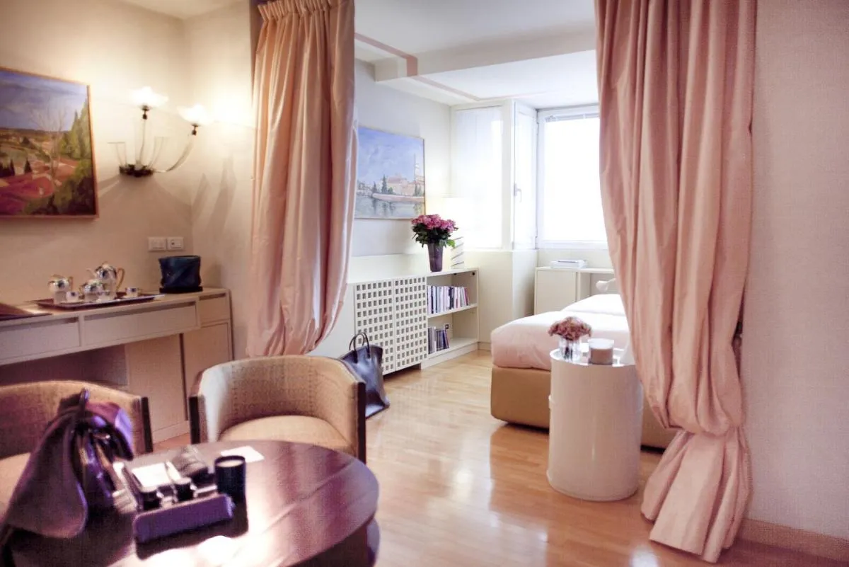 Image 6 of Il Garofano Rosa