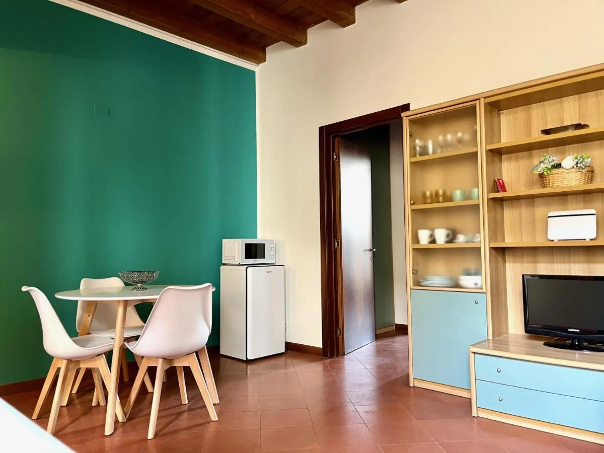 Image 1 of Il balconcino