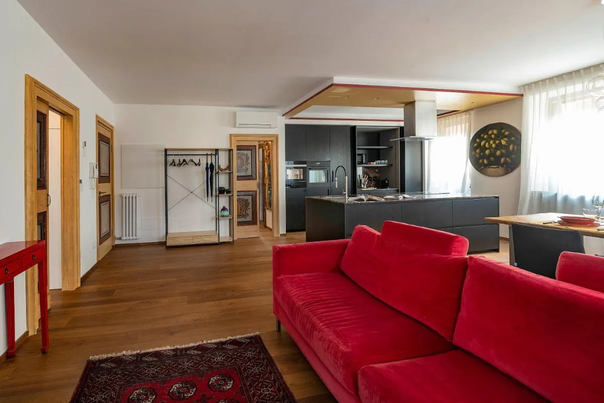 Image 3 of Italianflat – Duomo Deluxe